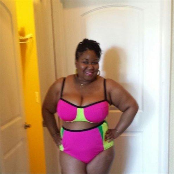 Kilolu kadınların "fatkini" çılgınlığı