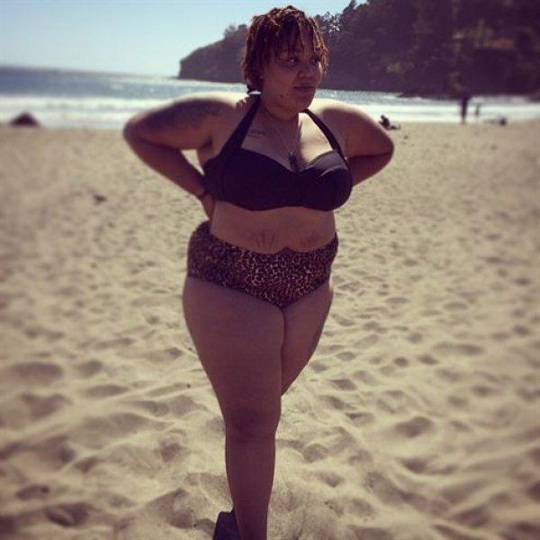 Kilolu kadınların "fatkini" çılgınlığı