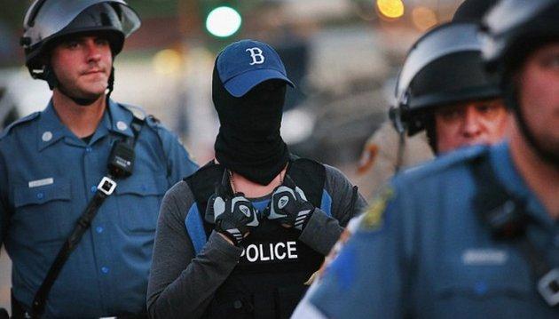 Ferguson'da polis müdahalesi