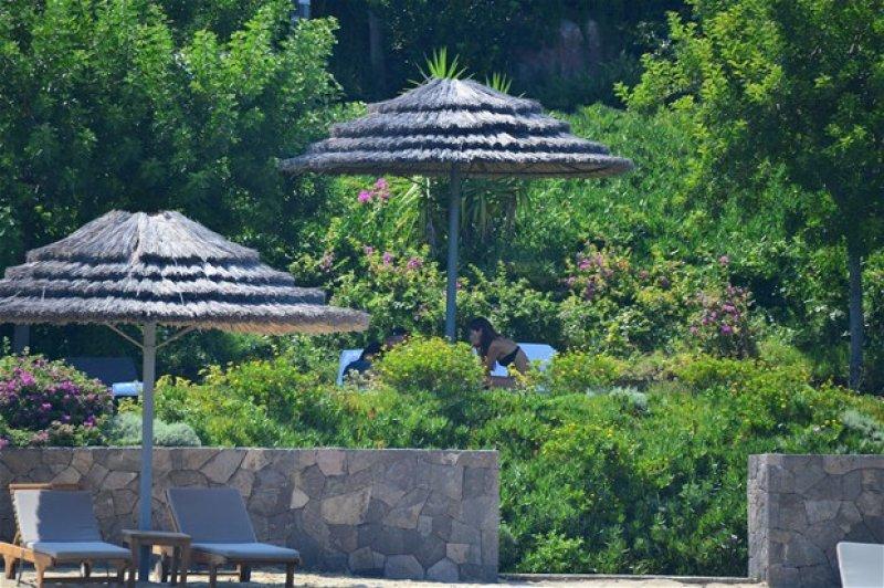 Cem Yılmaz'a Cennet'ten bir Huri