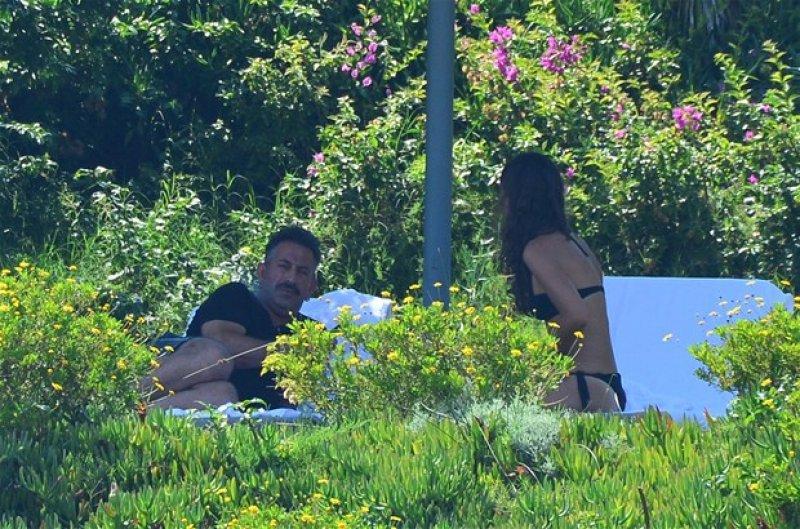 Cem Yılmaz'a Cennet'ten bir Huri