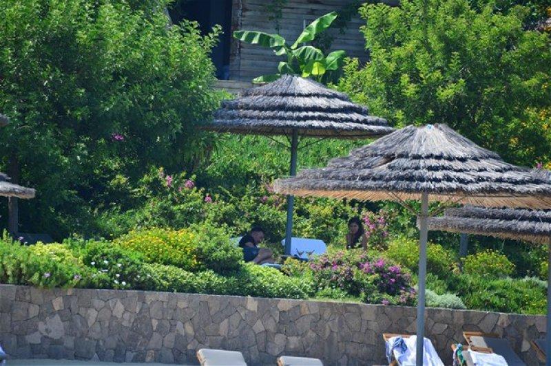 Cem Yılmaz'a Cennet'ten bir Huri