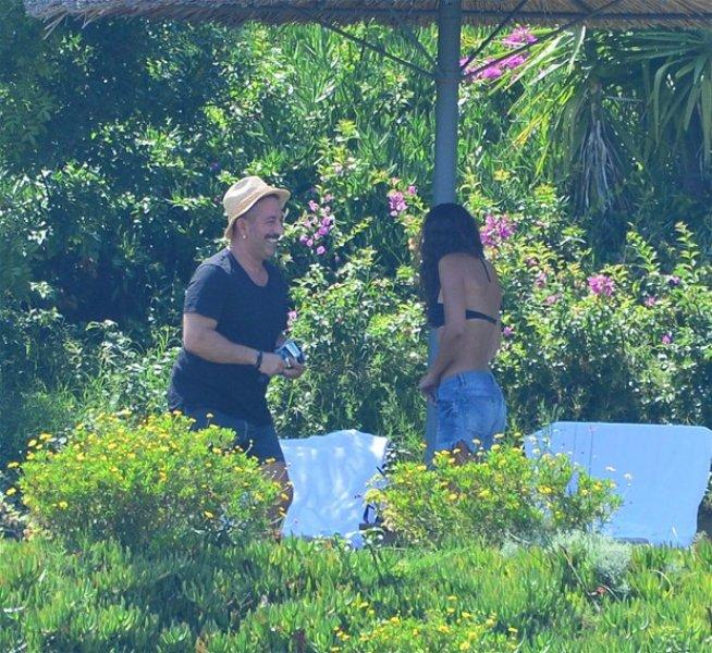 Cem Yılmaz'a Cennet'ten bir Huri