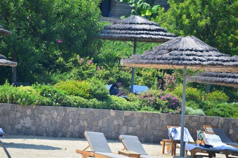 Cem Yılmaz'a Cennet'ten bir Huri