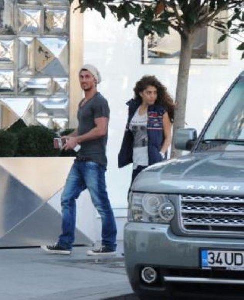 Öykü Çelik 25 günlük sevgilisi ile evlendi