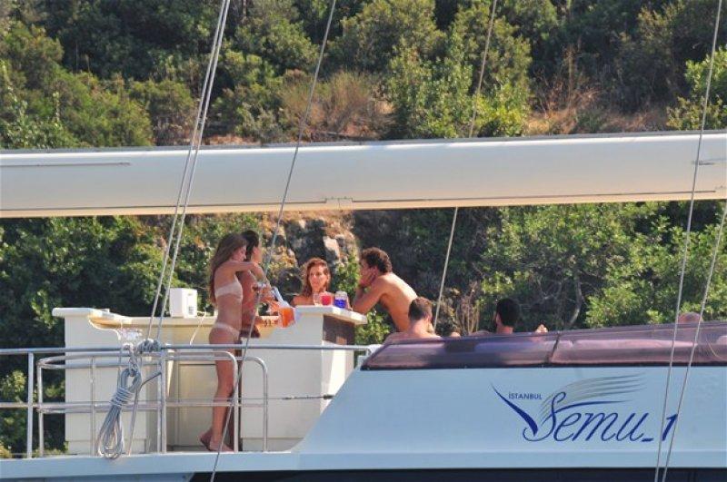 Oğulcan aşk acısını çabuk atlattı