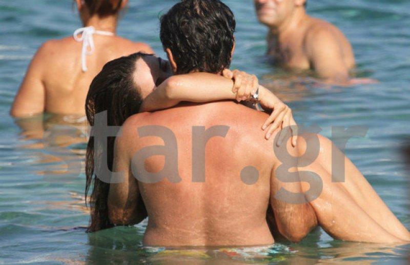 Nur Fettahoğlu eşiyle birlikte Yunan Adalarında yakalandı