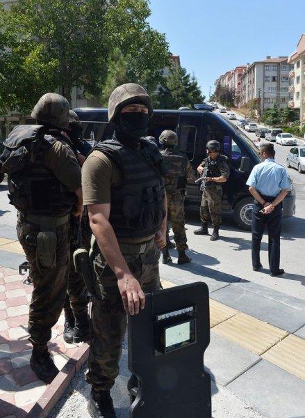 Ankara'da gergin dakikalar