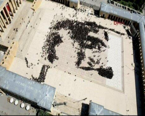 Anıtkabir'de rekor denemesinden görüntüler