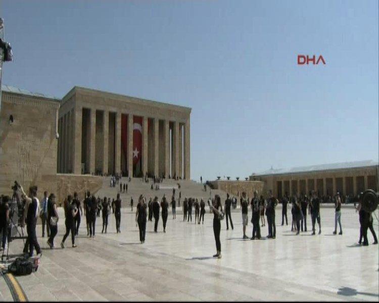 Anıtkabir'de rekor denemesinden görüntüler