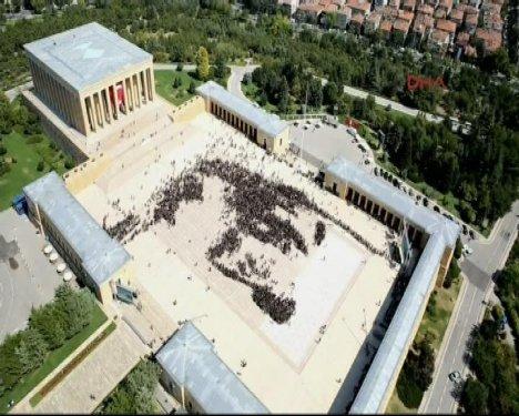 Anıtkabir'de rekor denemesinden görüntüler