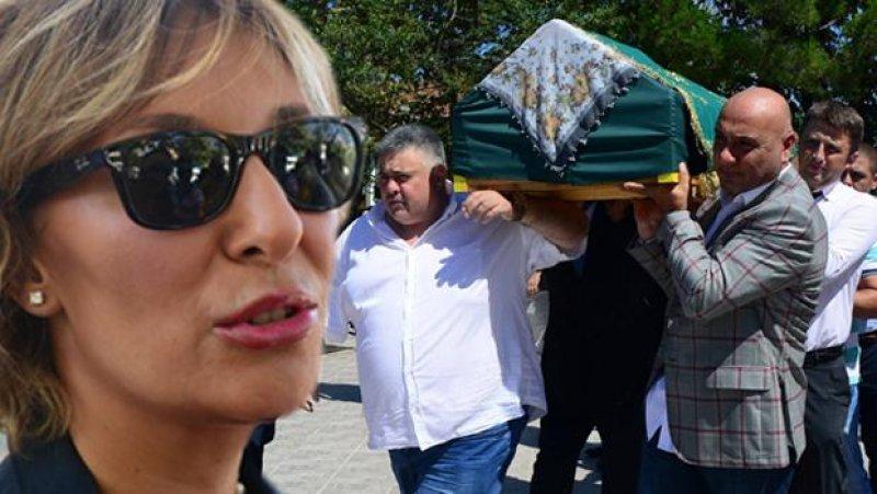 Gülse Birsel annesini son yolculuğuna uğurladı