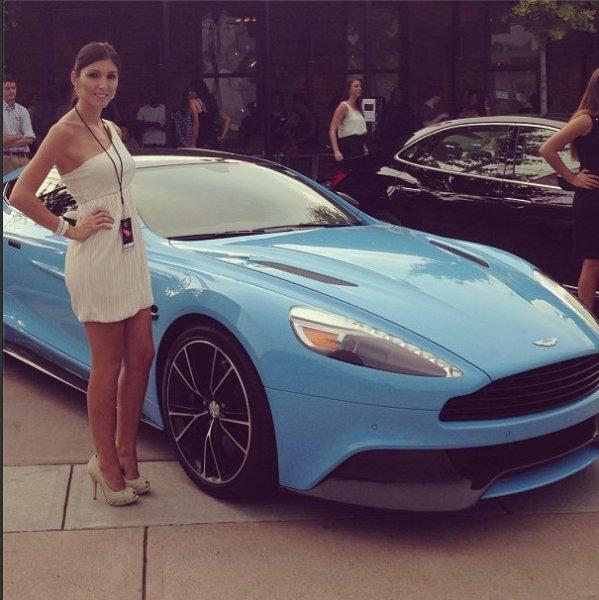 Yavuz Bingöl'ün manken kızı  Sinem Türkü