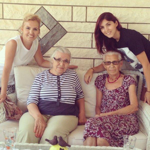 Yavuz Bingöl'ün manken kızı  Sinem Türkü