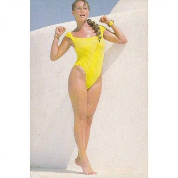 Dünden bugüne Hülya Avşar