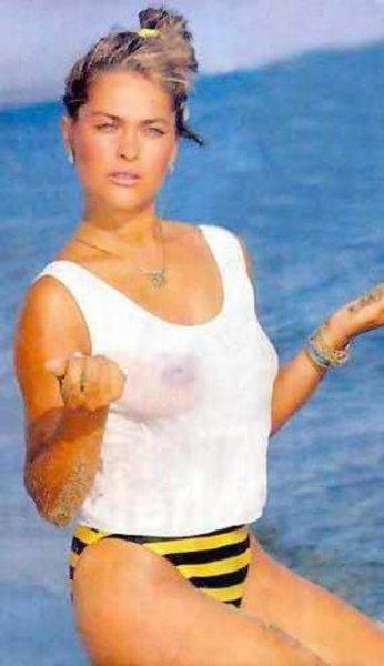 Dünden bugüne Hülya Avşar