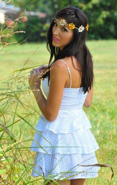 Yavuz Bingöl'ün manken kızı  Sinem Türkü