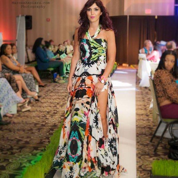 Yavuz Bingöl'ün manken kızı  Sinem Türkü