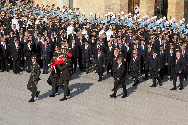 Devletin Zirvesi Anıtkabir'de