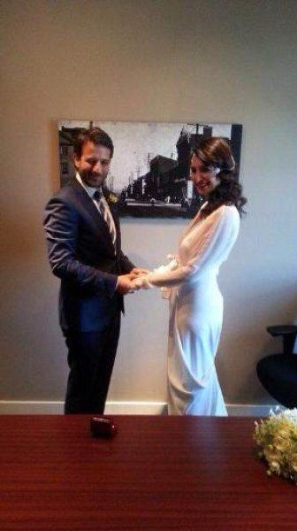 Başak Sayan Amerika'da sürpriz bir nikahla evlendi 