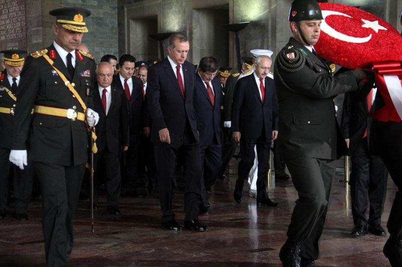 Devletin Zirvesi Anıtkabir'de