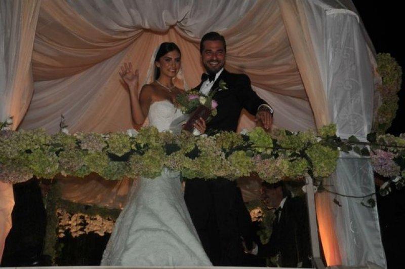 Özge Özpirinçci sinirden ağladı