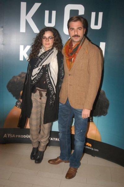 Özge Özpirinçci sinirden ağladı