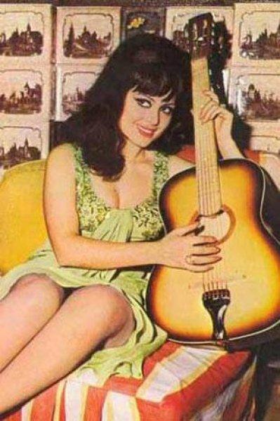 Ünlülerin unutulmayan gençlik fotoğrafları