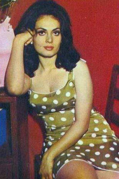 Ünlülerin unutulmayan gençlik fotoğrafları