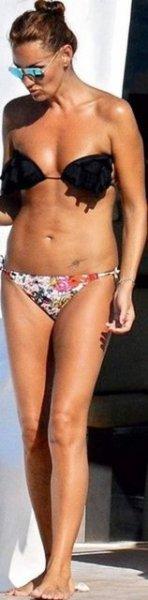 Yaza damgasını vuran bikinili ünlüler