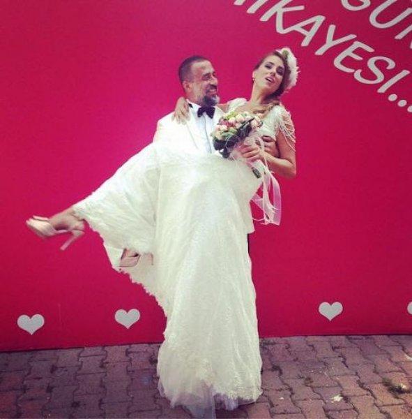 Doğa Rutkay ve Kerimcan Kamal dünya evine girdi