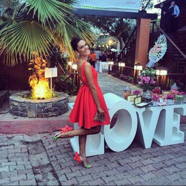 Doğa Rutkay ve Kerimcan Kamal dünya evine girdi