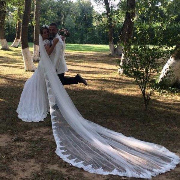 Doğa Rutkay ve Kerimcan Kamal dünya evine girdi