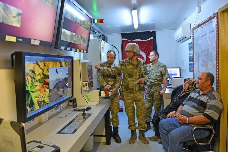 Hakkari'de oğlunun şehit olduğu yerden barış mesajı