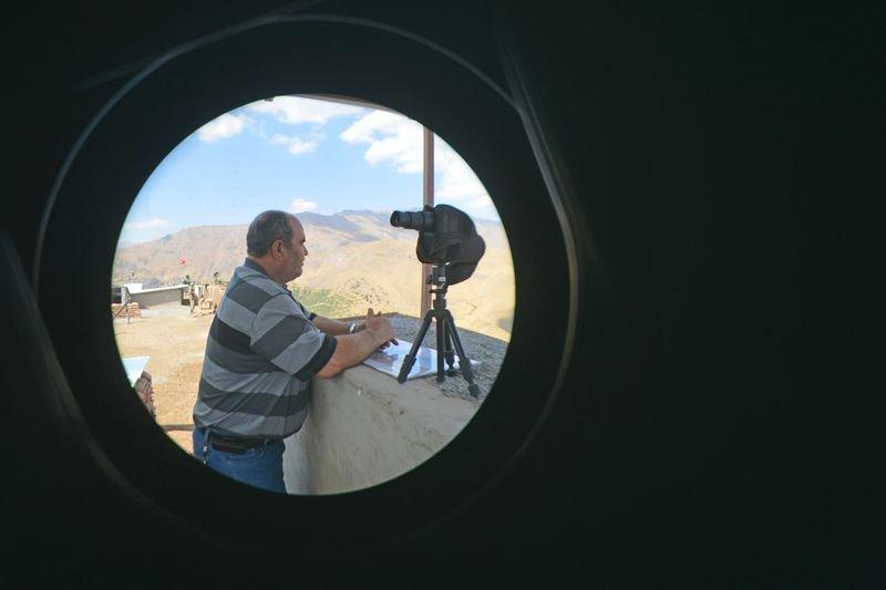 Hakkari'de oğlunun şehit olduğu yerden barış mesajı