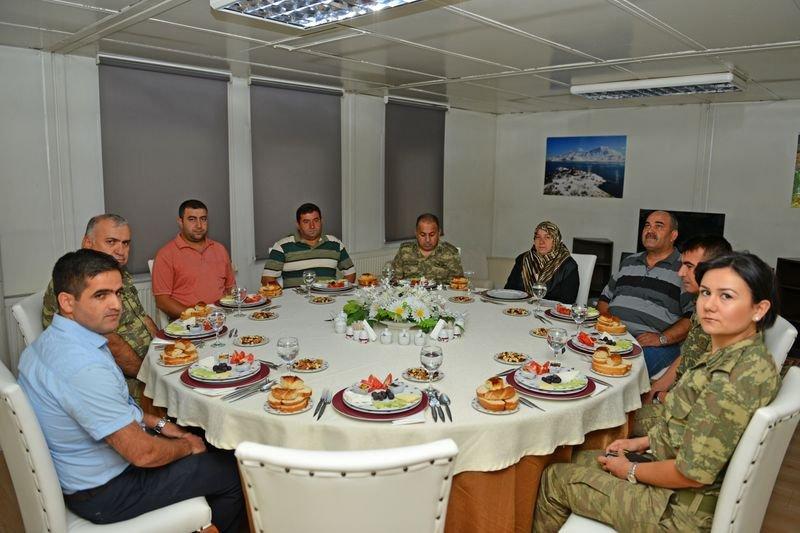 Hakkari'de oğlunun şehit olduğu yerden barış mesajı