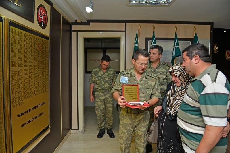 Hakkari'de oğlunun şehit olduğu yerden barış mesajı