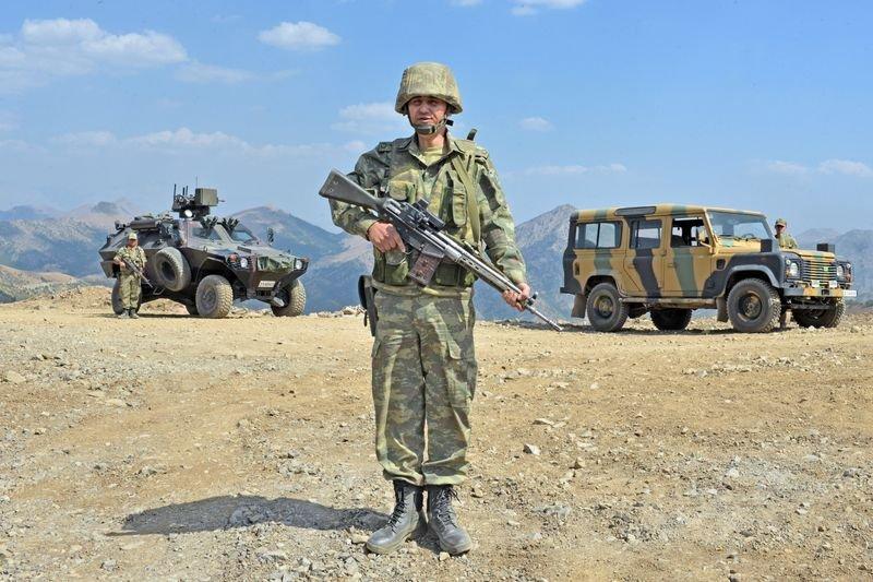 Hakkari'de oğlunun şehit olduğu yerden barış mesajı