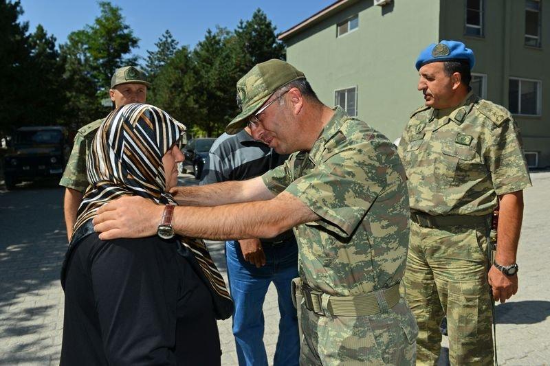 Hakkari'de oğlunun şehit olduğu yerden barış mesajı