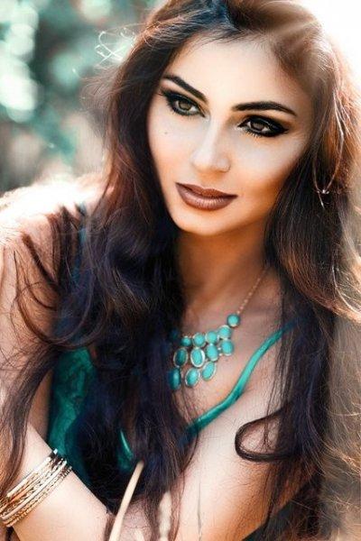 Özgür güzel Gülçin Karakuş Türkiye'yi Bollywood'ta temsil edecek