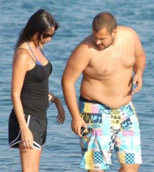 Ümit Erdim sevgilisiyle el ele