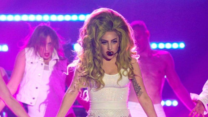 Lady Gaga hamama gitmek istiyor