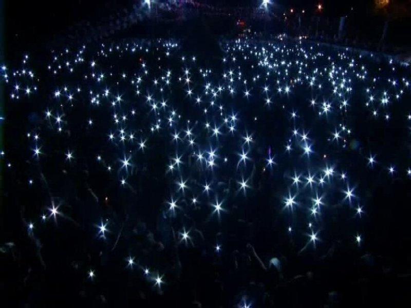 İrem Derici hayranlarını coşturdu