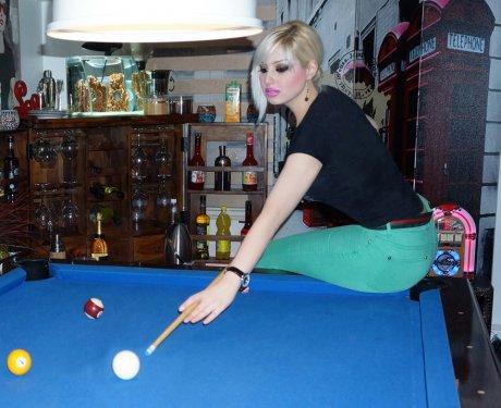 Kedicik Gülşah'tan bikinili fotoğraf