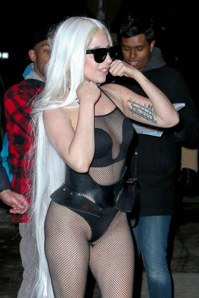 Lady Gaga hamama gitmek istiyor