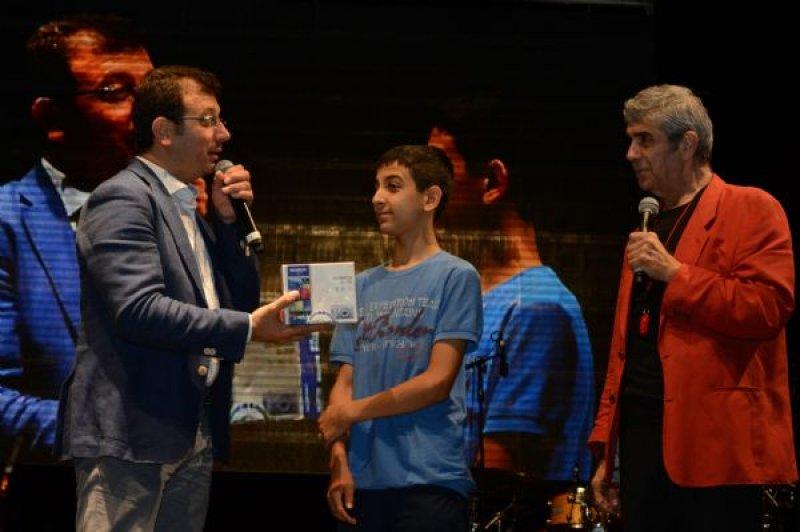 Atiye'den yüksek tempolu konser