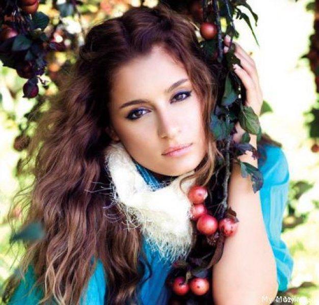 Atiye'den yüksek tempolu konser