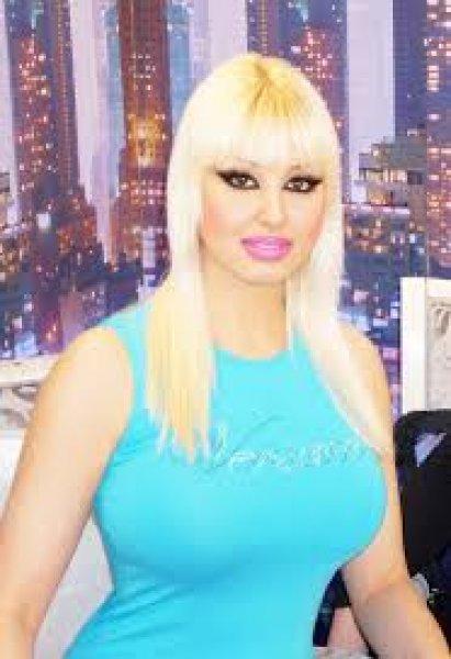 Kedicikler bikinili poz verdi 