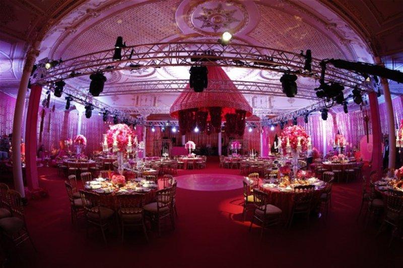 Saray düğünü gibi kına gecesi