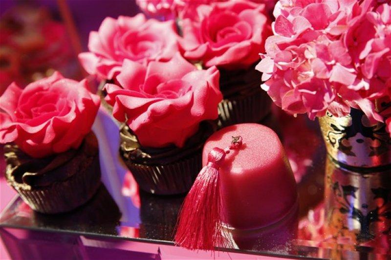 Saray düğünü gibi kına gecesi